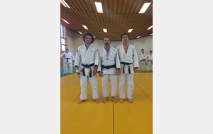58b7dcc4b8bdb_AurlienSimonet1eretPierreGlorian2meduGrandPrixJuniorsSeniorsVtransTarbes26fvrier2017.JPG