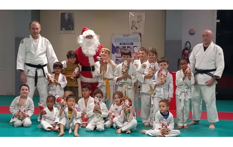 Visite du Père Noël Cours Baby/Mini-poussins Dojo Christian Lion 16 décembre 2025